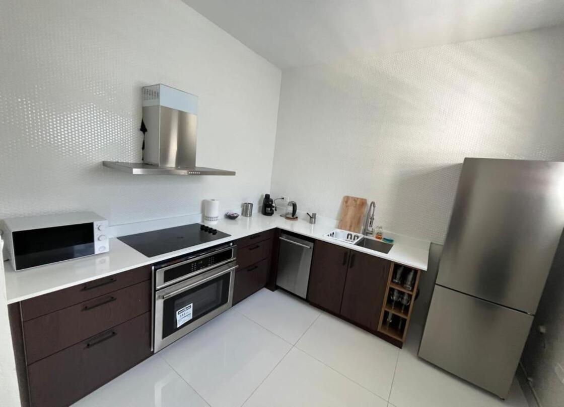 Breathtaking 3-Br Beachside Apt San Juan Exterior photo