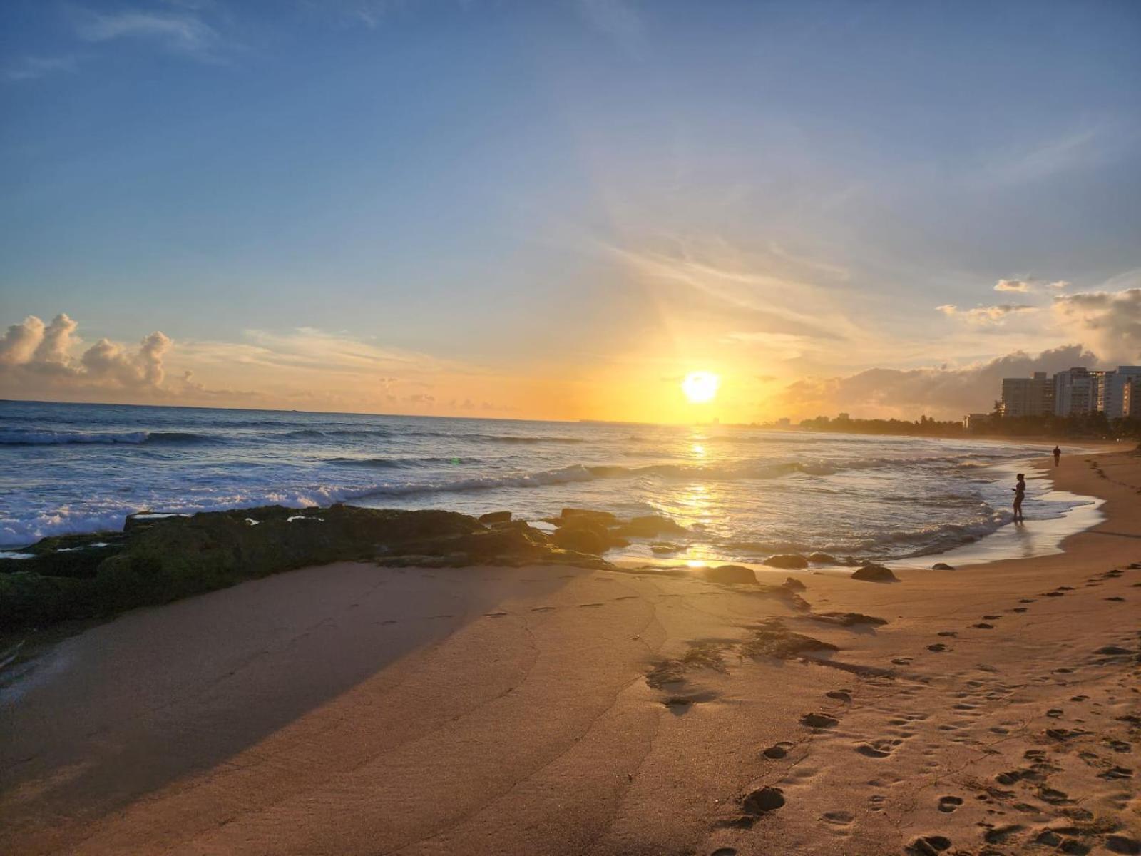 Breathtaking 3-Br Beachside Apt San Juan Exterior photo